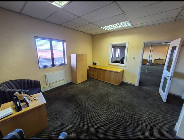 240M² OFFICE TO LET IN RIVONIA